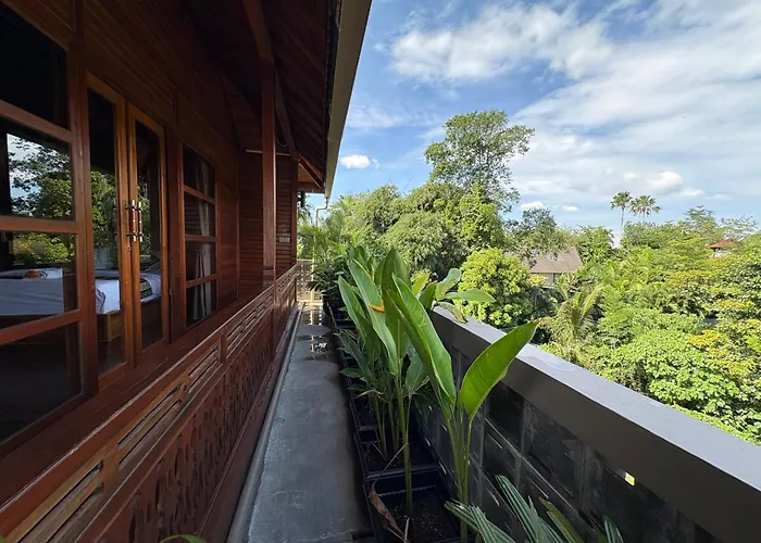 Unique 1br Wooden 2nd Floor With Sunset View *