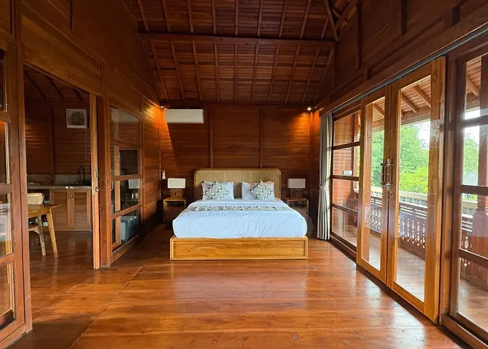 Unique 1br Wooden 2nd Floor With Sunset View アパート ウブド