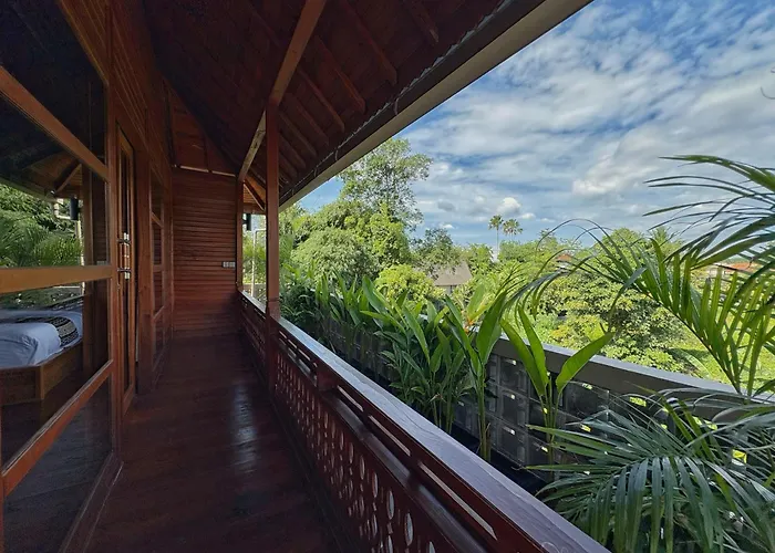 Unique 1br Wooden 2nd Floor With Sunset View アパート ウブド